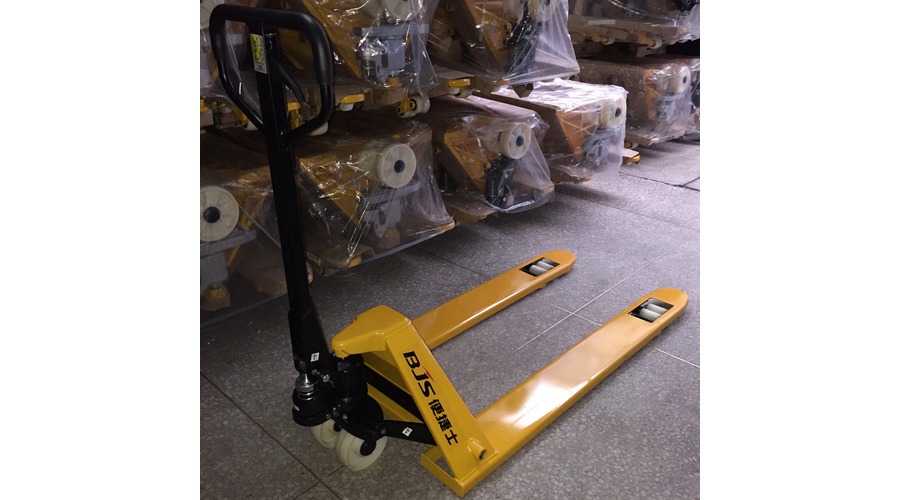 超低型手動搬運(yùn)車